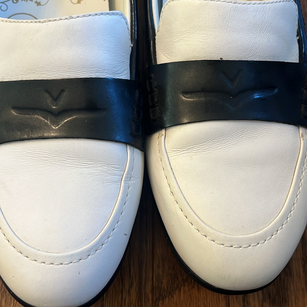 Women’s golf shoes- Callaway “Couture moccasin” loafers - Picture 3 of 9